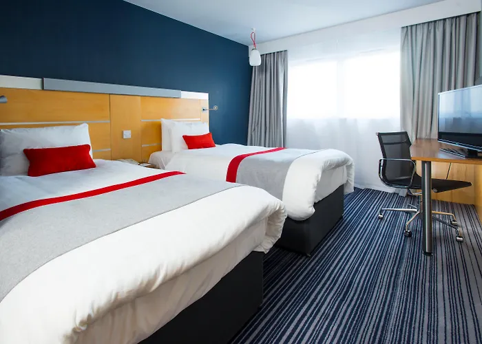 Holiday Inn Express London - Epsom Downs By Ihg
