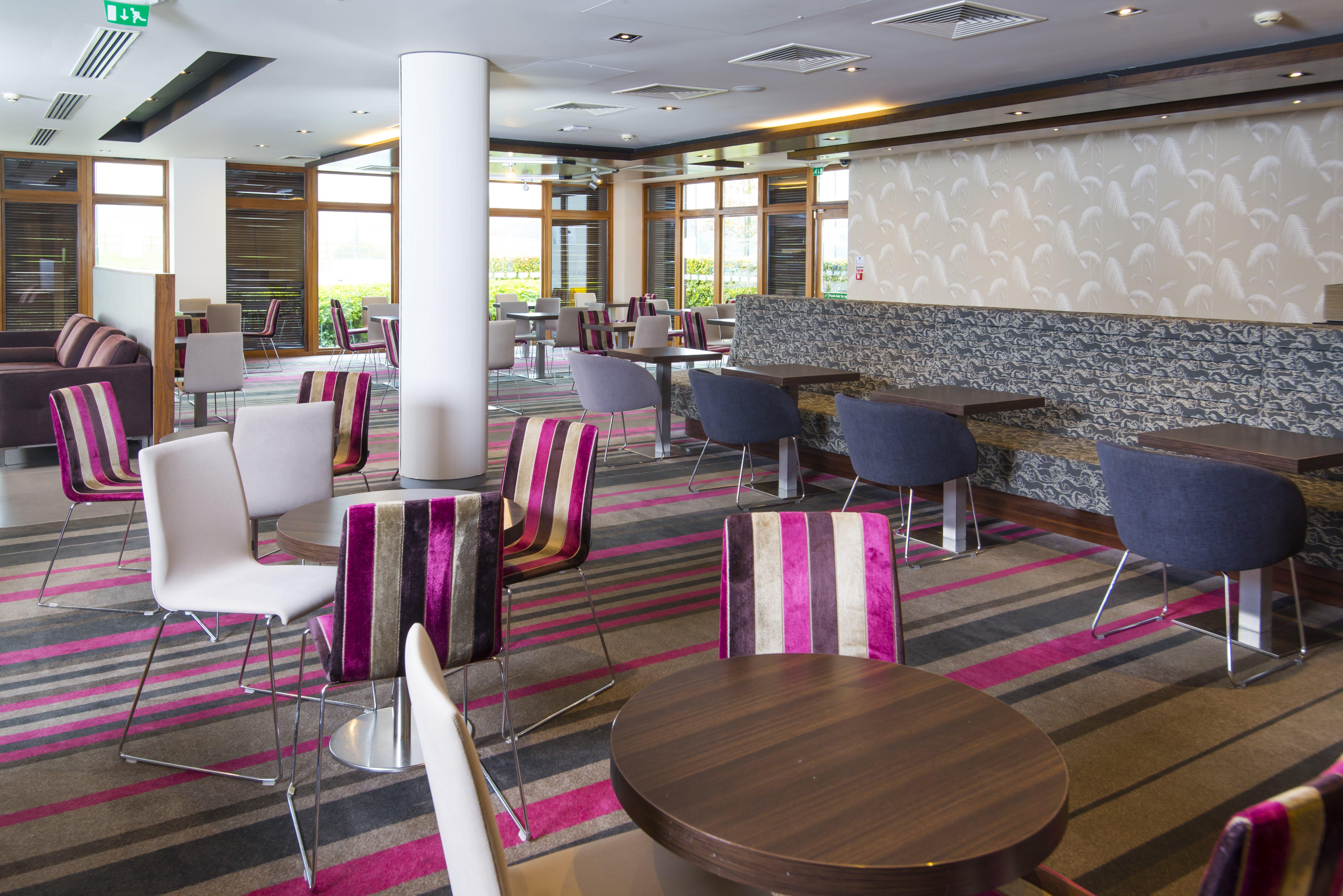 Express London - Downs By Ihg Hotel Epsom