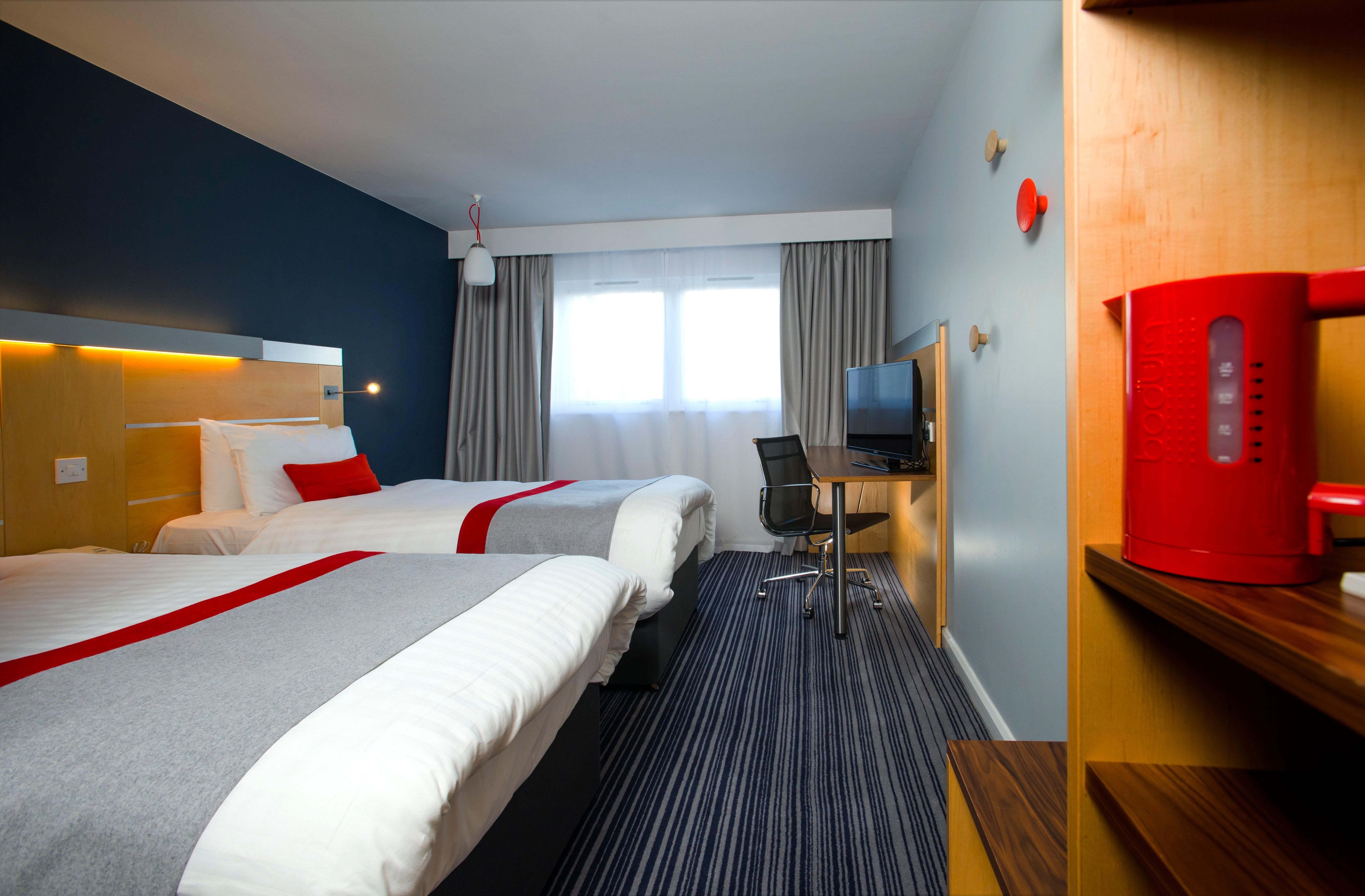 Express London - Downs By Ihg Hotel Epsom