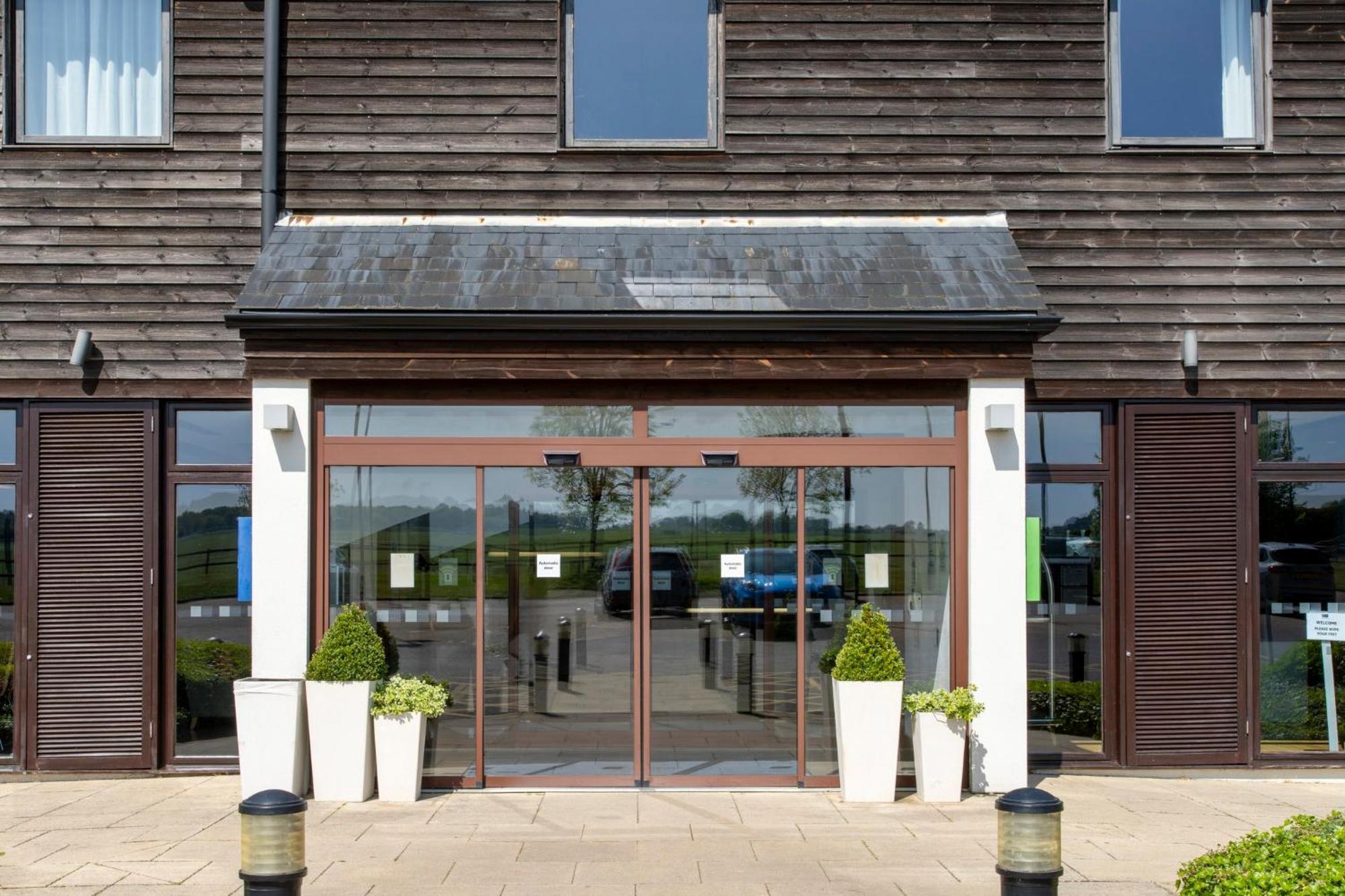 Express London - Downs By Ihg