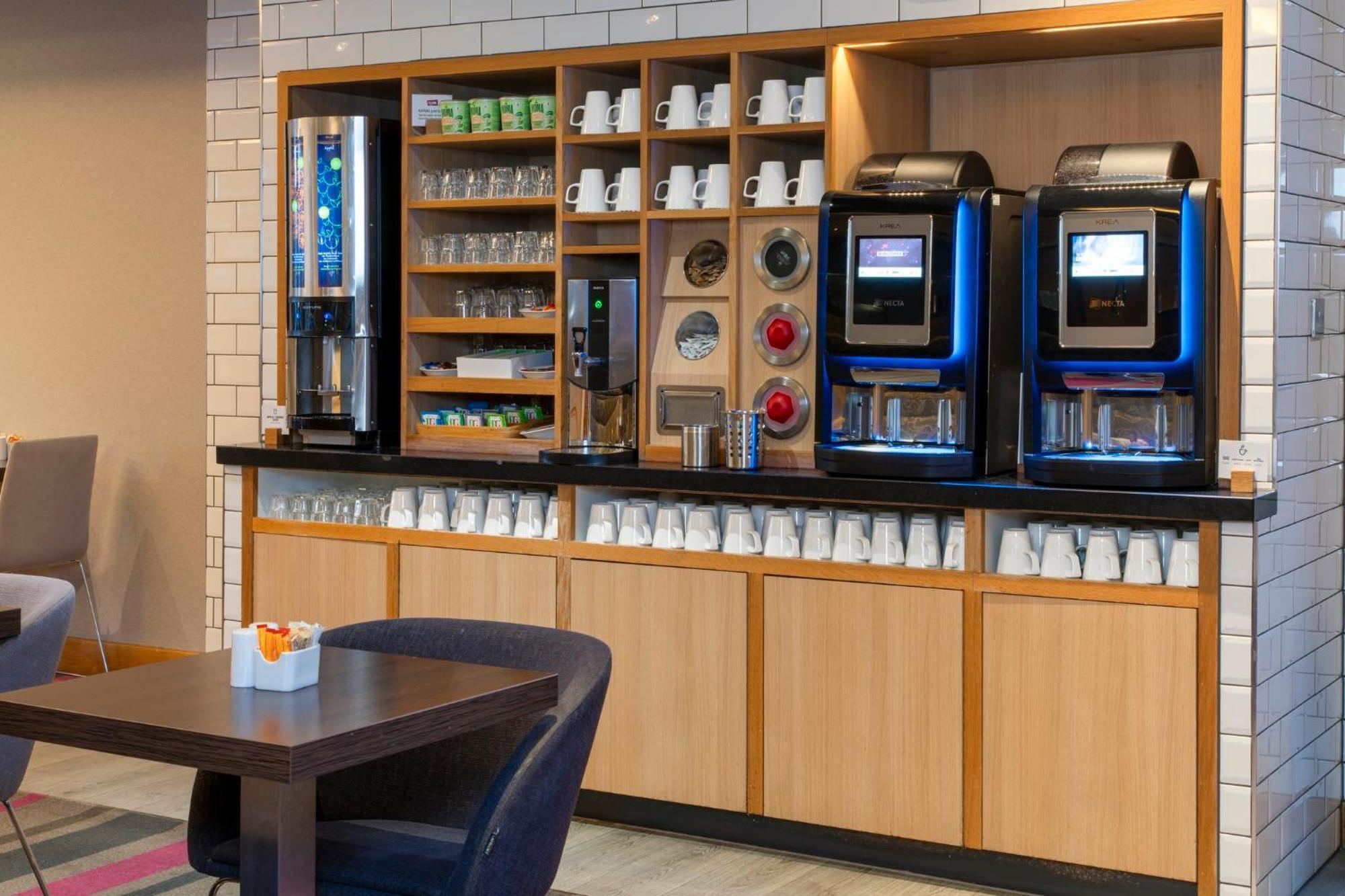 Express London - Downs By Ihg Hotel