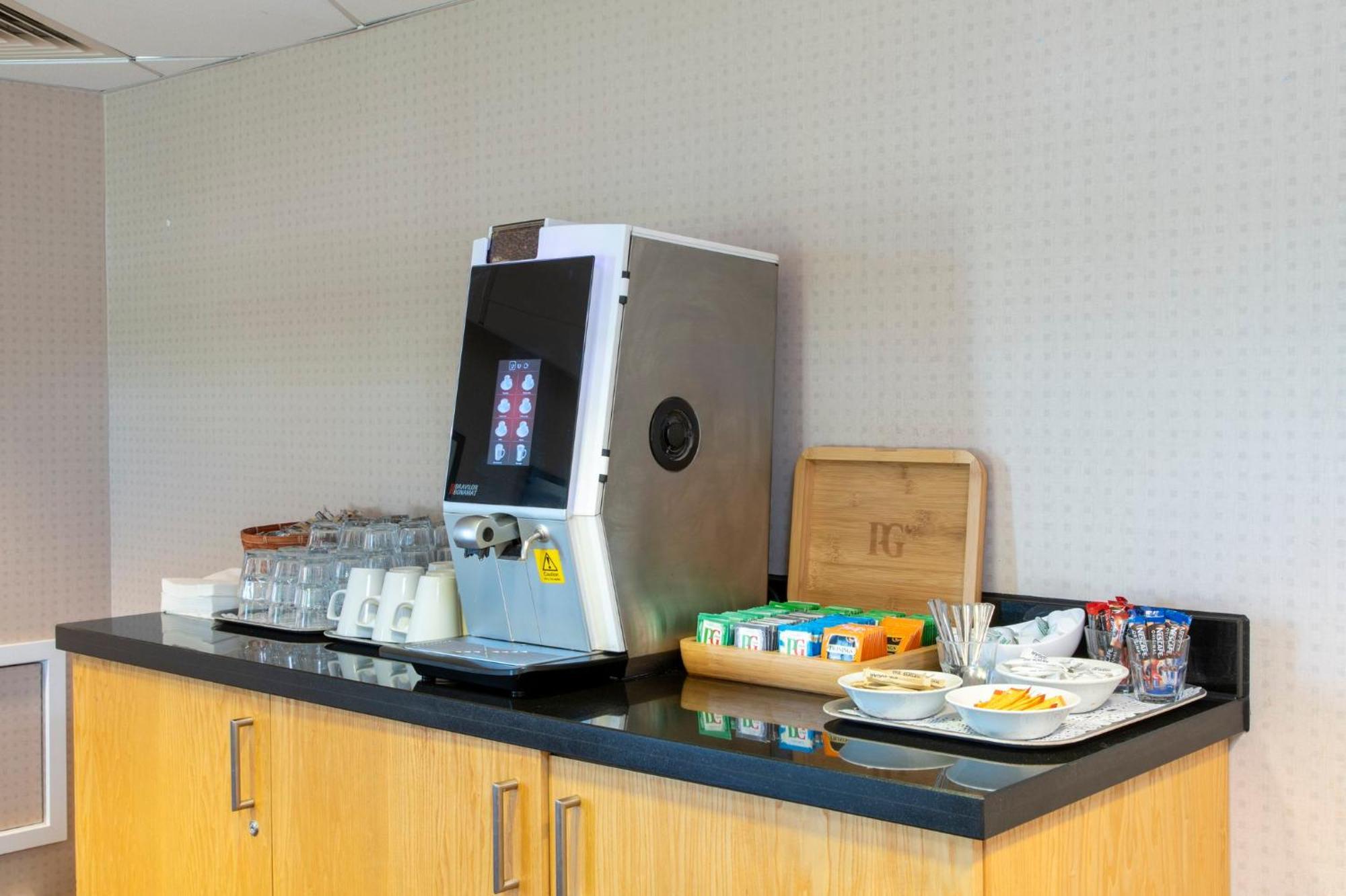 Express London - Downs By Ihg Hotel