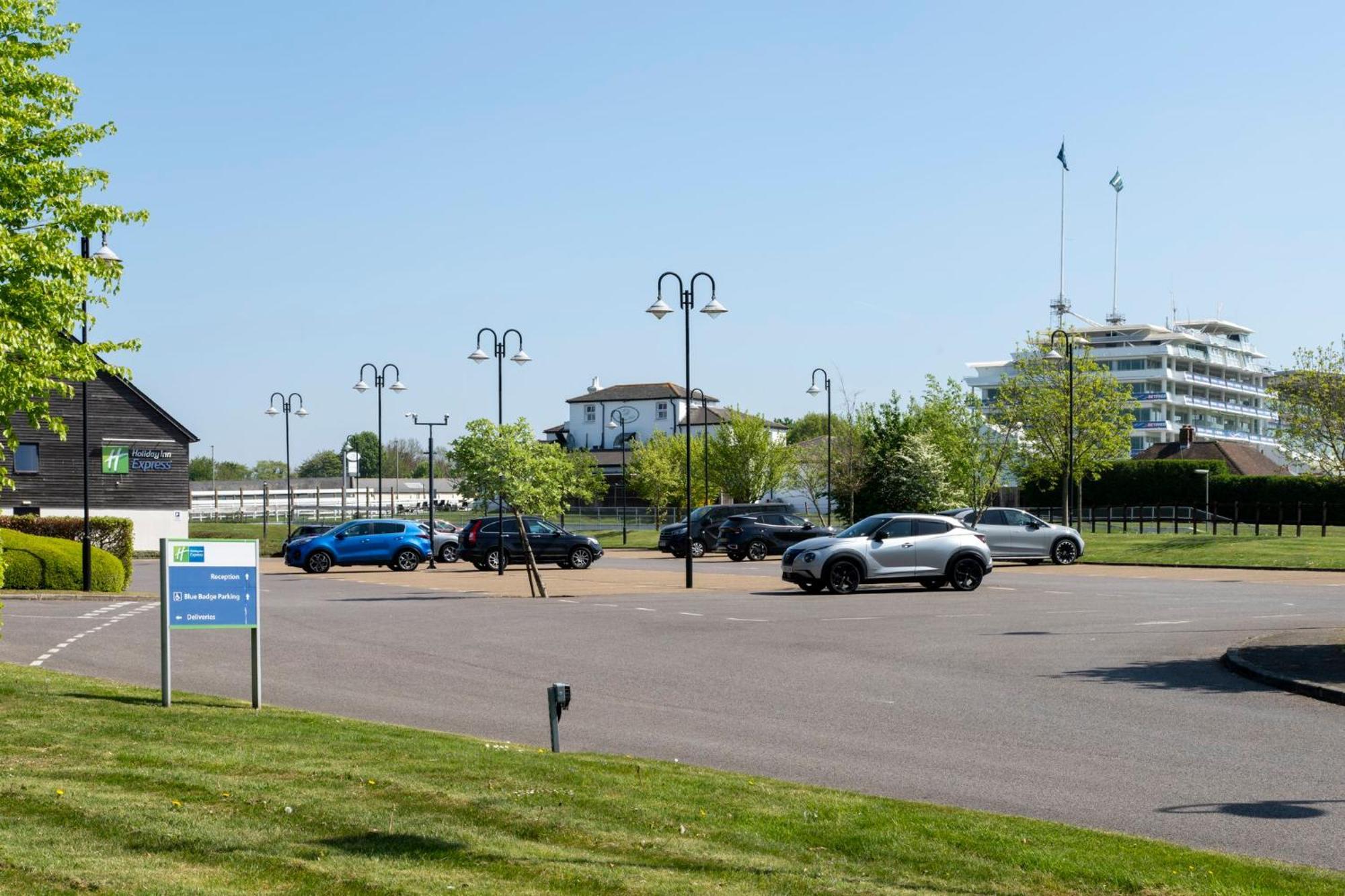 Express London - Downs By Ihg